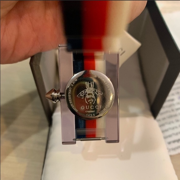 Brand new Gucci bracelet watch - Picture 3 of 8